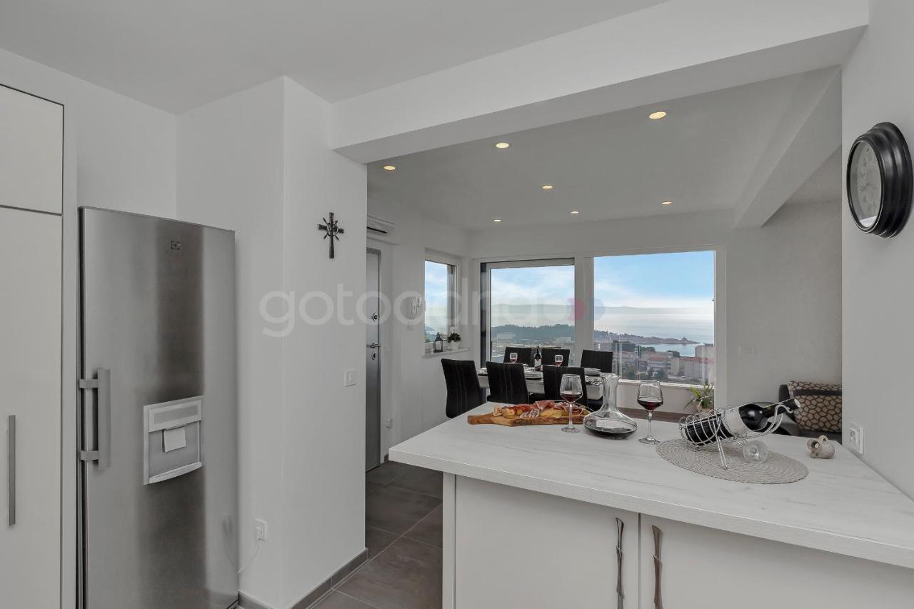 Luxury Apartment Poseidon - Free Beach Parking Makarska Buitenkant foto